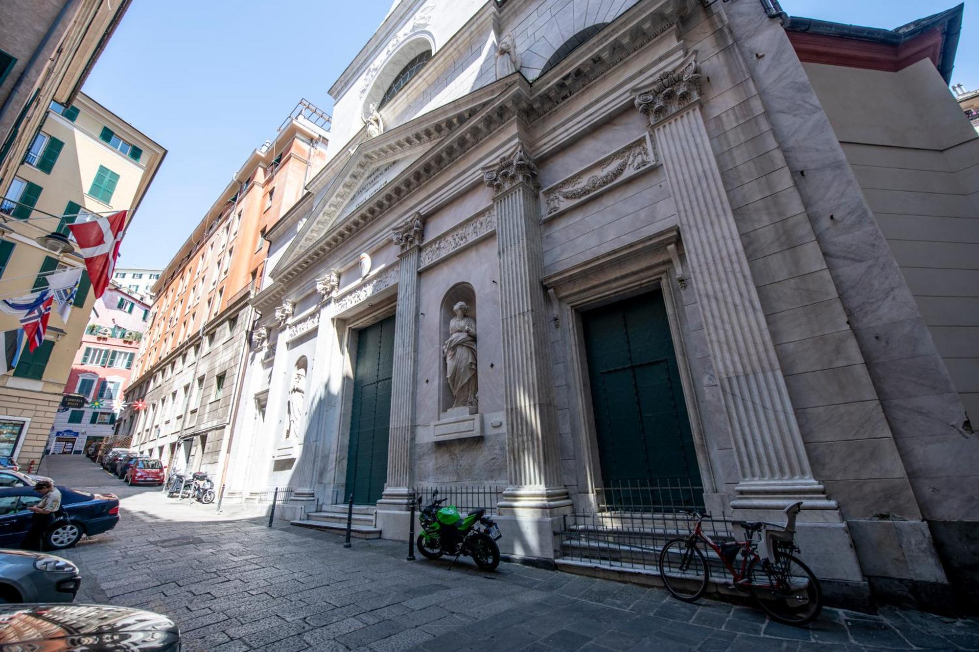 226 - Casa Dell'Orto- Nel Cuore Del Centro Storico Di Genova, 500Metri Dall'Acquario Di Genova Luaran gambar